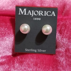 MAJORICA PEARL EARRINGS 🤍💛🤍💛 i spent $80 + tax